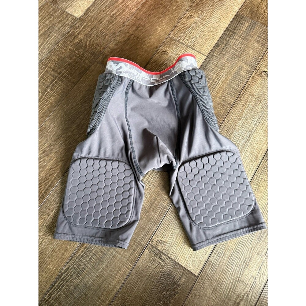 McDavid Hex Dual Density Thudd Short Sz. Small Gray
